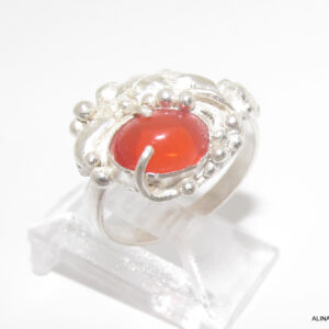 Anillo "Floreciendo en mayo "