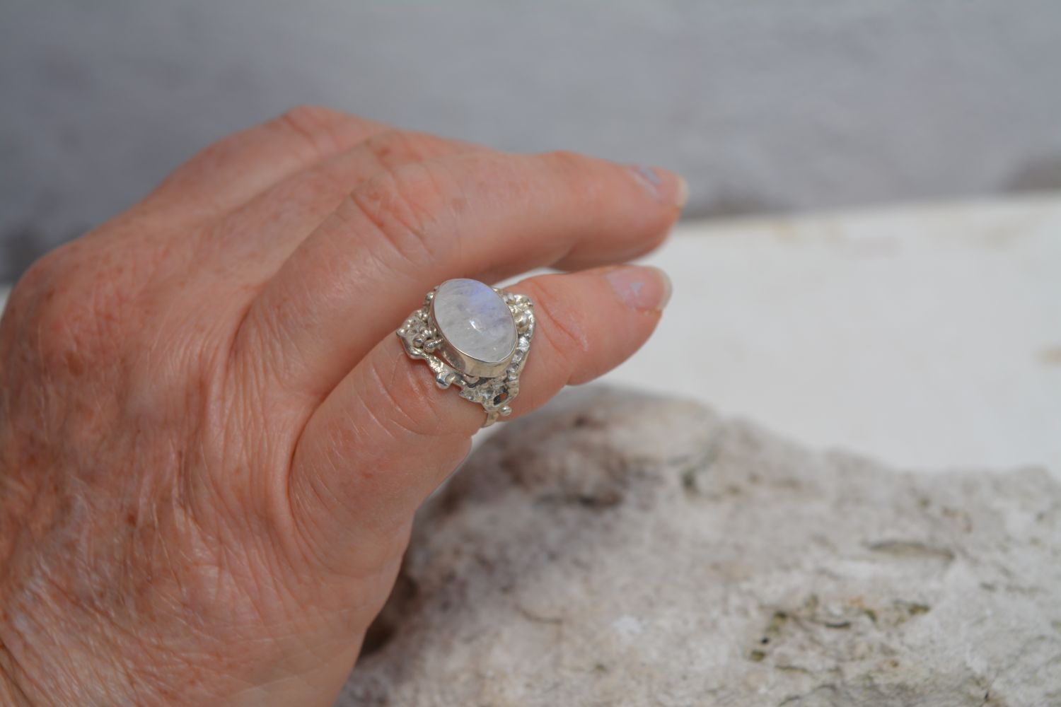 Anillo"Romance" (plata 925/piedra luna)