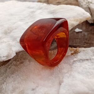 Anillo de resina Virgi